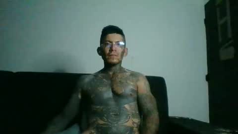 Snapshot of miniimgra chatting on March 15, 3:23 am miniimgra online show from March 15, 3:23 am