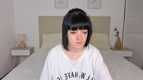 Molly online show from March 15, 8:15 pm