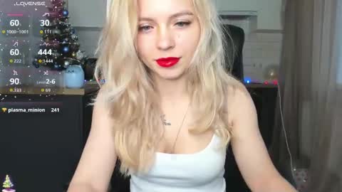 Snapshot of minionfriend chatting on December 17, 11:49 am minionfriend online show from December 17, 11:49 am