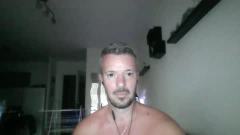 Snapshot of minka28 chatting on June 22, 5:21 pm minka28 online show from June 22, 5:21 pm