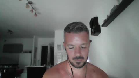 Snapshot of minka28 chatting on July 18, 5:28 pm minka28 online show from July 18, 5:28 pm