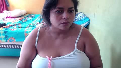 Snapshot of minnie_bbw69 chatting on September 20, 2:51 pm Andrea online show from September 20, 2:51 pm