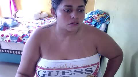 Andrea online show from February 8, 5:49 pm