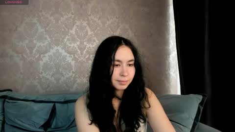 Minnie online show from April 26, 5:49 am