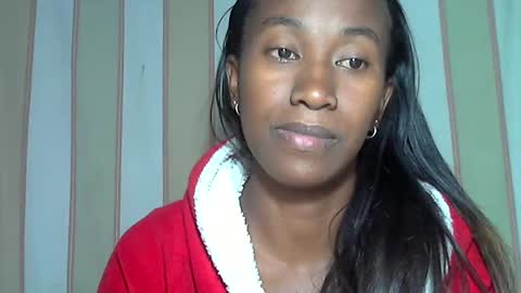 Snapshot of minouch211907 chatting on February 28, 7:56 pm minouch211907 online show from February 28, 7:56 pm