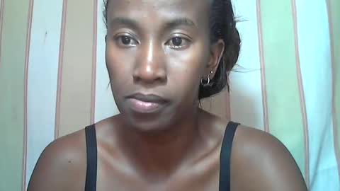 Snapshot of minouch211907 chatting on March 3, 12:37 pm minouch211907 online show from March 3, 12:37 pm