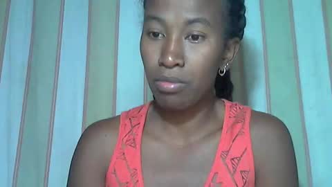 Snapshot of minouch211907 chatting on September 8, 3:44 pm minouch211907 online show from September 8, 3:44 pm