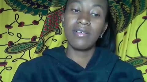 Snapshot of minouch211907 chatting on September 24, 2:48 am minouch211907 online show from September 24, 2:48 am