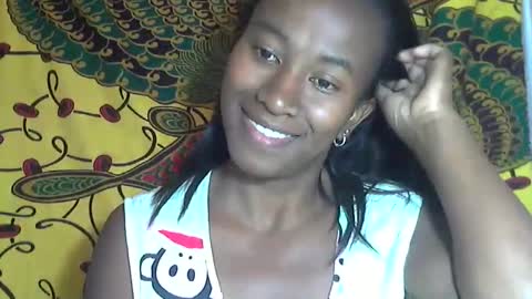 Snapshot of minouch211907 chatting on September 29, 5:56 am minouch211907 online show from September 29, 5:56 am