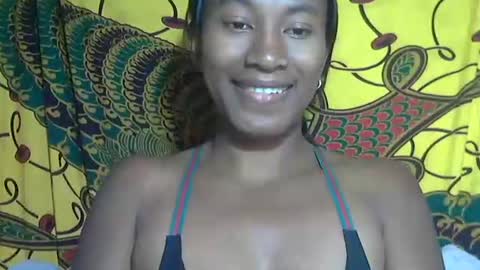 Snapshot of minouch211907 chatting on October 16, 5:25 pm minouch211907 online show from October 16, 5:25 pm