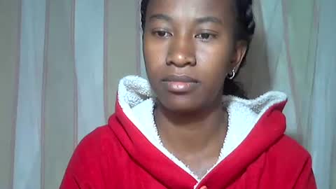 Snapshot of minouch211907 chatting on November 15, 3:15 am minouch211907 online show from November 15, 3:15 am