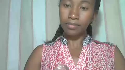 Snapshot of minouch211907 chatting on November 20, 10:59 am minouch211907 online show from November 20, 10:59 am