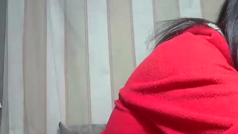 Snapshot of minouch211907 chatting on November 27, 1:29 am minouch211907 online show from November 27, 1:29 am