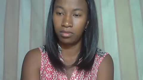 Snapshot of minouch211907 chatting on November 28, 2:47 am minouch211907 online show from November 28, 2:47 am