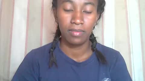 minouch211907 online show from January 12, 8:41 am