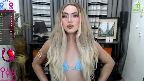 Snapshot of minty_hill chatting on May 13, 4:32 am MARIANE online show from May 13, 4:32 am