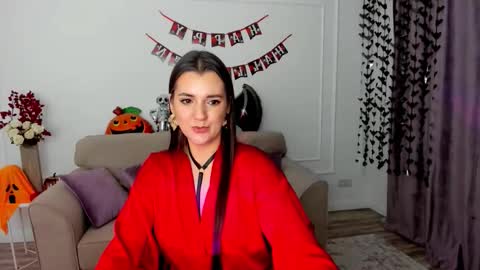 Snapshot of mintydaze chatting on November 6, 8:32 pm Jessi online show from November 6, 8:32 pm