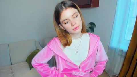 Snapshot of mintykisss chatting on November 28, 7:11 am Linda online show from November 28, 7:11 am