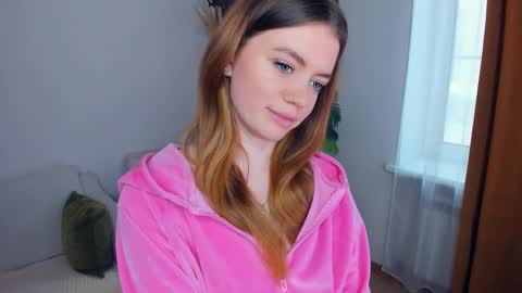 Snapshot of mintykisss chatting on January 14, 7:36 am Linda online show from January 14, 7:36 am