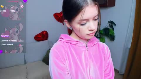 Snapshot of mintykisss chatting on February 14, 7:38 am Linda online show from February 14, 7:38 am