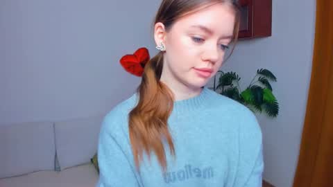 Snapshot of mintykisss chatting on February 21, 6:25 am Linda online show from February 21, 6:25 am