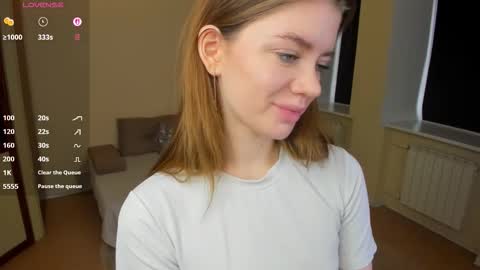 Snapshot of mintykisss chatting on March 4, 8:20 am Linda online show from March 4, 8:20 am