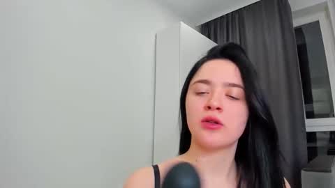 Snapshot of minx_nightcityx chatting on November 11, 12:32 am Minx NightCityX online show from November 11, 12:32 am