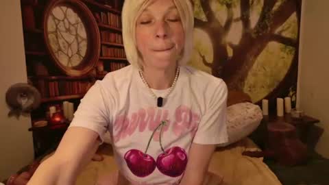 Tessa Rae online show from July 6, 1:57 am