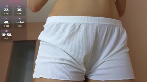 Snapshot of miolia chatting on January 2, 11:41 am lia online show from January 2, 11:41 am