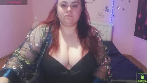 Snapshot of mira_cle_ chatting on June 19, 8:40 am mira_cle_ online show from June 19, 8:40 am