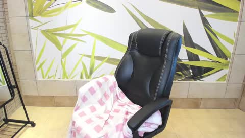 Mira online show from December 8, 7:37 am