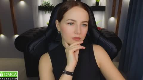 Snapshot of mira_mermayd chatting on January 5, 4:25 am Mira online show from January 5, 4:25 am