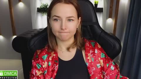 Snapshot of mira_mermayd chatting on January 15, 11:21 am Mira online show from January 15, 11:21 am