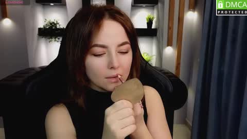 Snapshot of mira_mermayd chatting on February 23, 1:35 am Mira online show from February 23, 1:35 am