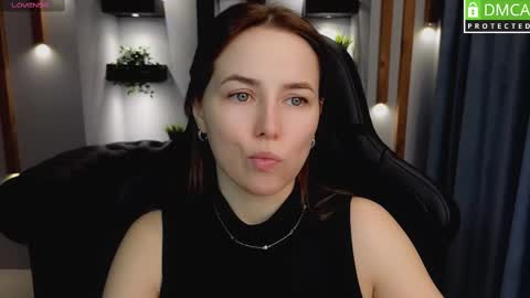 Snapshot of mira_mermayd chatting on February 28, 1:37 am Mira online show from February 28, 1:37 am