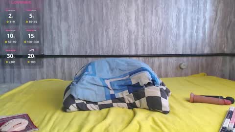 Snapshot of mira_one_ chatting on September 26, 9:24 am mira_one_ online show from September 26, 9:24 am