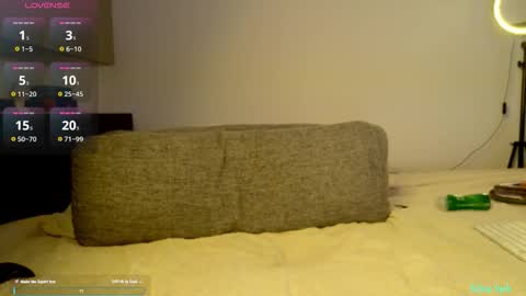 Mira Sph online show from October 14, 4:24 am