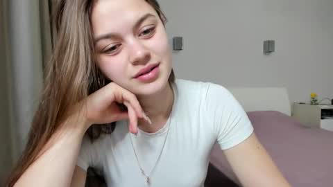 Snapshot of miraa_m chatting on November 25, 8:20 pm Mira online show from November 25, 8:20 pm