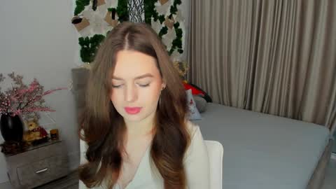Snapshot of miraclecurly chatting on January 26, 10:02 am Emma online show from January 26, 10:02 am
