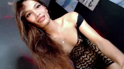 Zoey online show from December 18, 4:57 pm