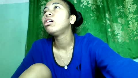 Snapshot of mirah881 chatting on June 14, 5:09 am mirah881 online show from June 14, 5:09 am