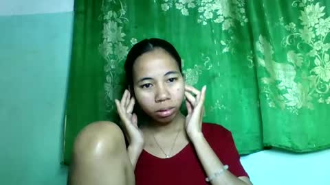 Snapshot of mirah881 chatting on June 18, 8:03 am mirah881 online show from June 18, 8:03 am