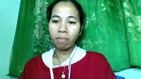 Snapshot of mirah881 chatting on June 20, 7:44 am mirah881 online show from June 20, 7:44 am