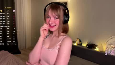 Mira online show from April 26, 8:17 pm