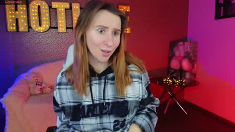 Mira online show from December 9, 3:44 pm