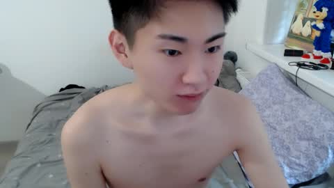 Snapshot of miram_yoo chatting on May 28, 2:42 am online show from May 28, 2:42 am