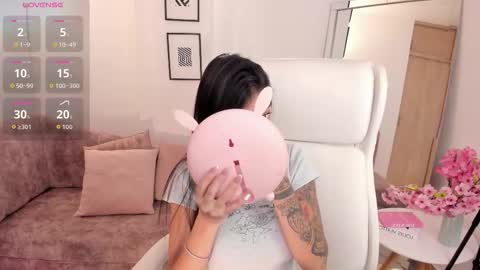 Snapshot of miranda_crawfor chatting on October 28, 12:09 pm miranda_crawfor online show from October 28, 12:09 pm