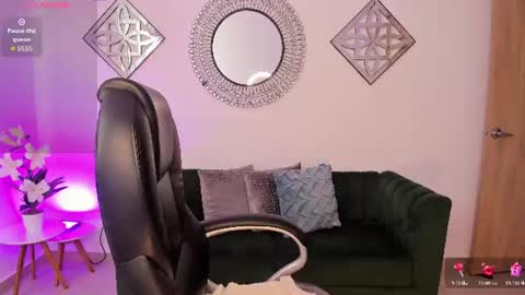 Snapshot of miranda_crawfor chatting on July 23, 8:51 pm miranda_crawfor online show from July 23, 8:51 pm