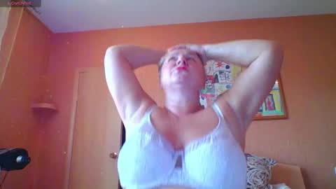 Snapshot of miranda_robinson chatting on October 2, 6:42 am Miranda online show from October 2, 6:42 am