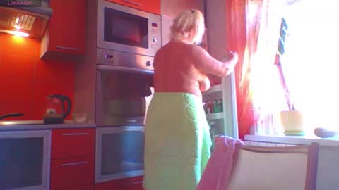 Snapshot of miranda_robinson chatting on October 16, 10:05 am Miranda online show from October 16, 10:05 am
